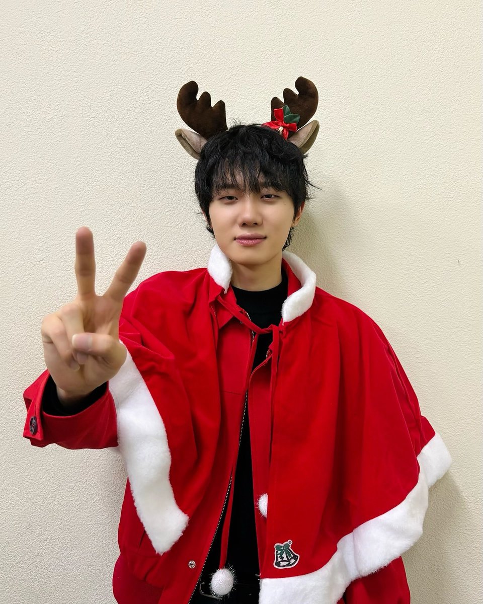 phenomenon_sw's tweet photo. #하현상 공식 인스타

𝑯𝒂𝒑𝒑𝒚 𝑯𝒐𝒍𝒊𝒅𝒂𝒚 😎🎄 https://t.co/DrMMFQFAtR