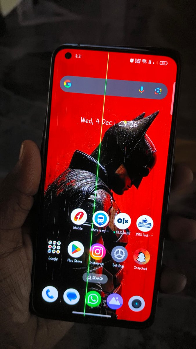 SinceGamin25009's tweet photo. I purchased my realme gt 2 pro 13 months ago. My mobile got green line on December 4th. When submitting phone they said  screen not avilable all over India.then I reached @realmecareIN @realmeIndia you said screen avilable at end of December it almost end of December only 5 days https://t.co/shy1TeaivS