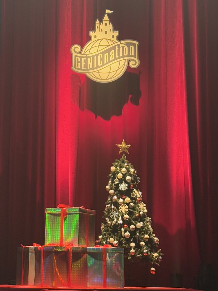 mamangsarang's tweet photo. ㅤㅤ 
GENICと一緒に過ごした2024クリスマス🎄
サンタさんの服着てるGENIC見れてハッピー❤️

#GENIChristmas https://t.co/03lFnJdNQC
