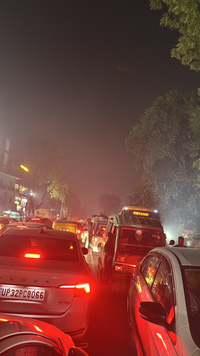 ankitweeting's tweet photo. Have an @airindia flight to catch. Been stuck in traffic for last 1.5 hours at Arjunganj. No one seem to care, no traffic management by @Uppolice @uptrafficpolice @CMOfficeUP @myogiadityanath https://t.co/P388odU2ho