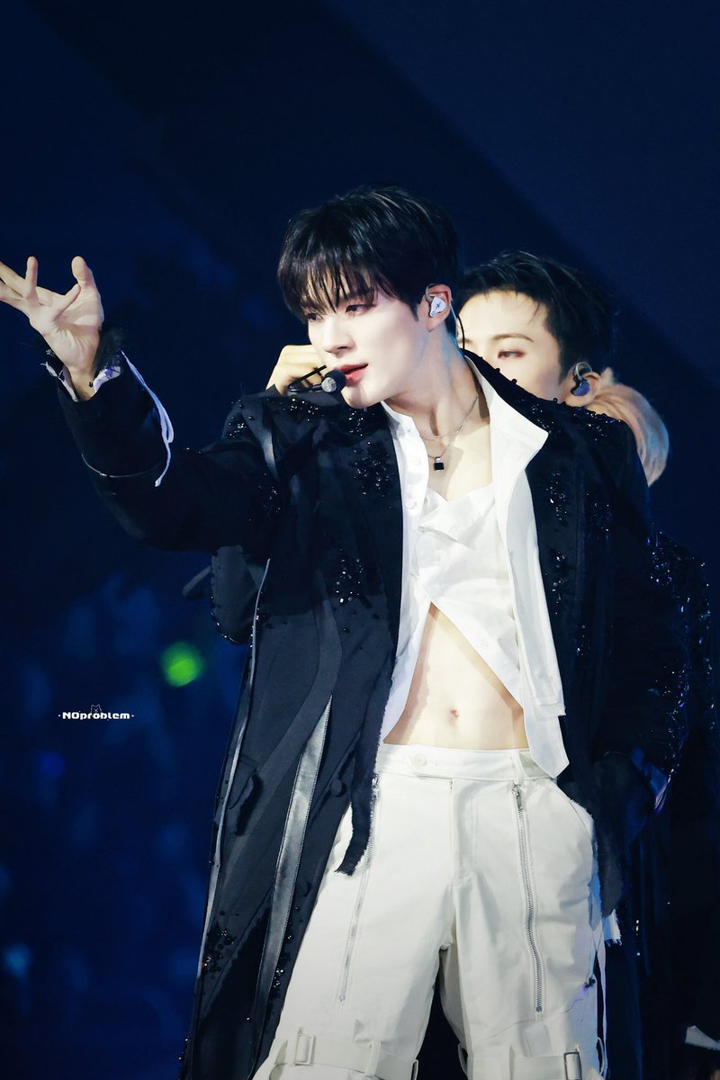 NOproblem tweet media