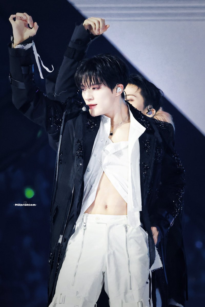 NOproblem tweet media