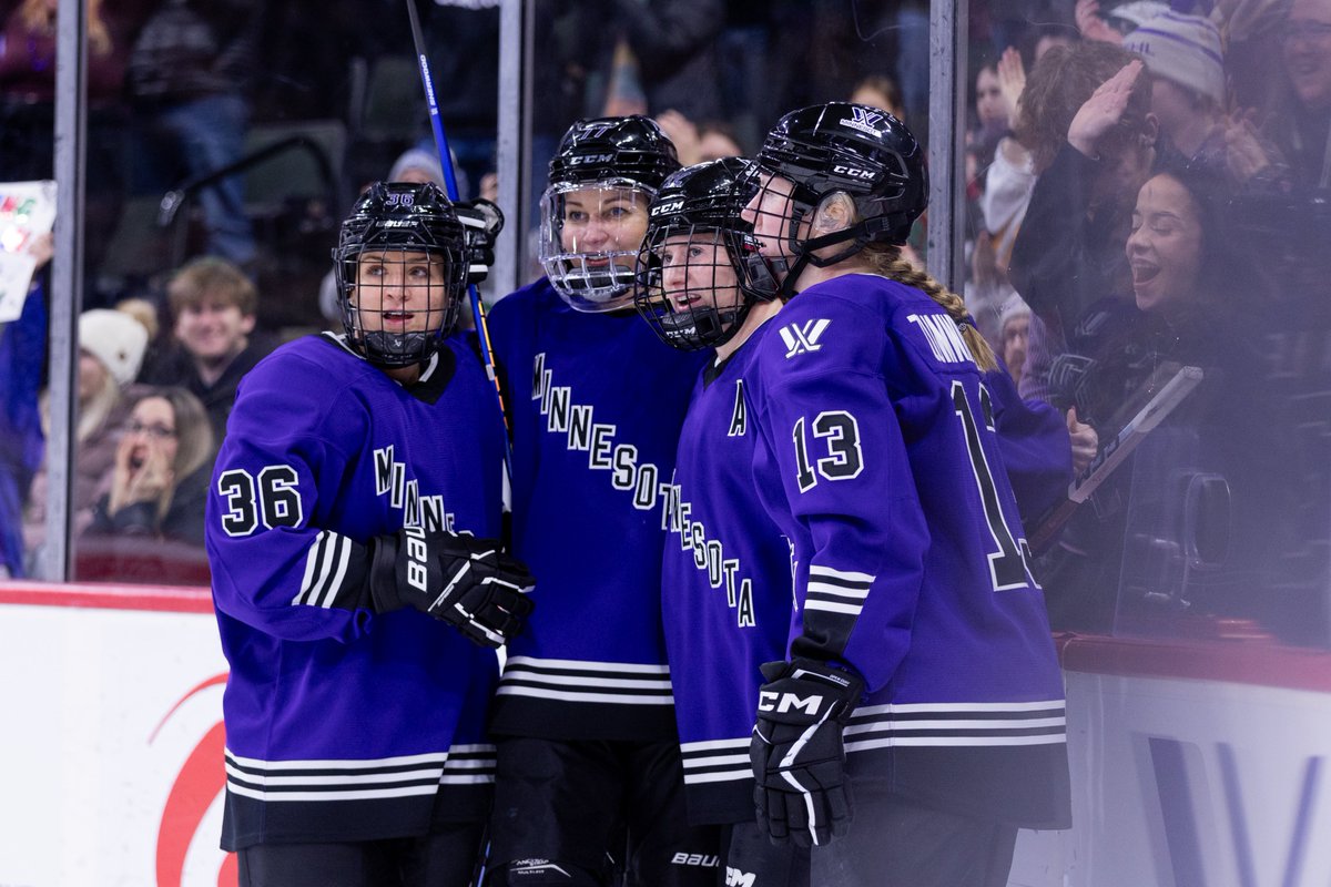 YouthHockeyHub's tweet photo. Merry Christmas 🎄

A great time of year to celebrate! https://t.co/HHuseIhPNR