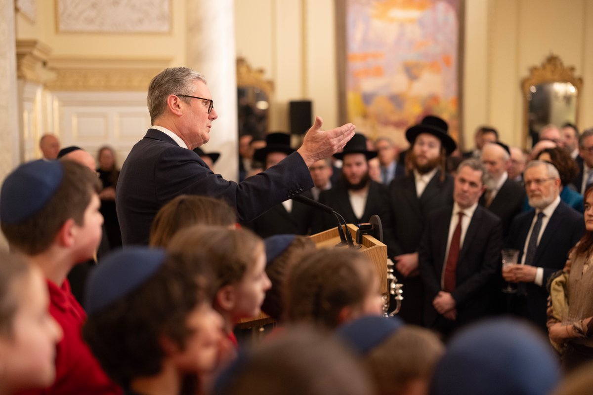 UK Prime Minister tweet media