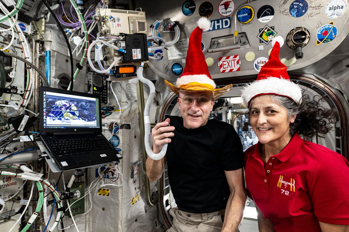 ARISS_Intl's tweet photo. Merry Christmas to all our ARISS friends and team members around the world celebrating today!

We're looking forward to the scheduled start of the SSTV event in a few minutes.  Until then, 73! https://t.co/W1qKXRntQZ