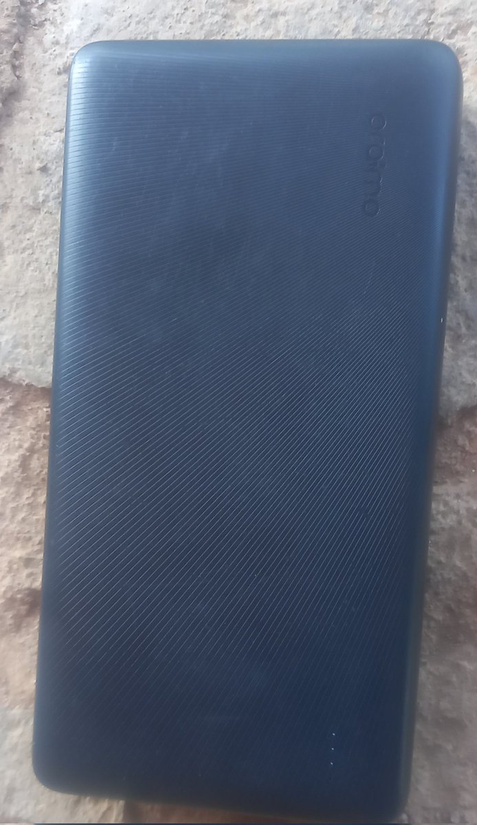 AaronDekaa's tweet photo. @Oludeewon Merry Christmas. 
Thanks boss.

I wish to get this power bank foe my mum who is in the village where there's no light.

Thanks https://t.co/bdajDTpq4P