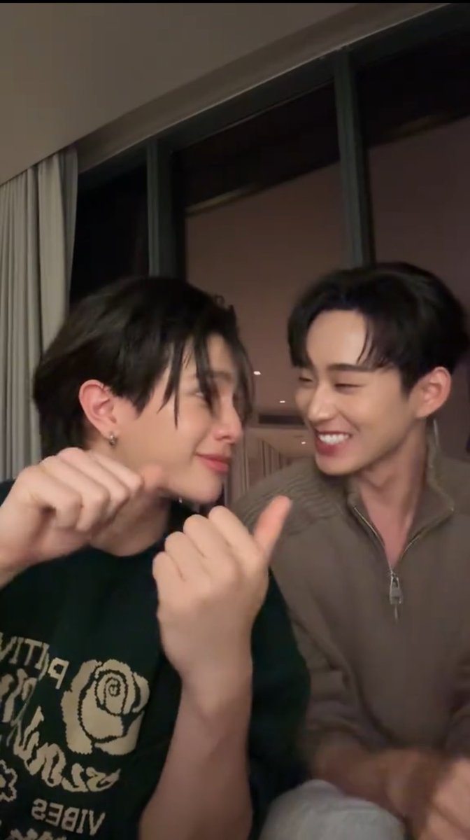 harxeuphoria's tweet photo. williamest another tiktok challenge! 😭☃️🎄

ʚ #williamest #วิลเลี่ยมเอส #williamjkp #est_rvp ɞ https://t.co/jlCERUg8Q9