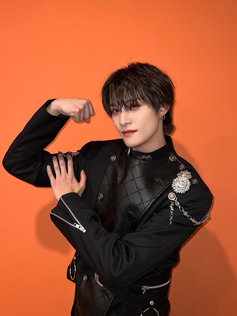 WayV tweet media