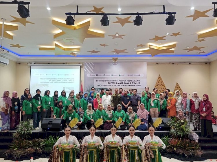 bpdp_id's tweet photo. Kemenperin dan BPDPKS Promosikan Diversifikasi Pemanfaatan Produk Turunan Sawit dan Halal Produk Turunan Sawit di Jawa Timur

#sawitbaik
#sawitberkelanjutan https://t.co/BO2KQKbPlK