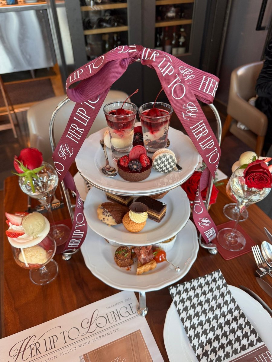 _srtm_mgmg's tweet image. ʜᴀᴘᴘʏ ᴄʜʀɪꜱᴛᴍᴀꜱ 🎄 ༘⋆ ꙳ ꕀ

#herlipto
#herliptolounge 
#HerliptoHOLIDAY2024