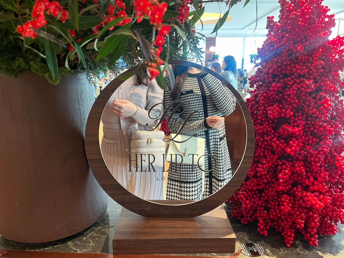 _srtm_mgmg's tweet image. ʜᴀᴘᴘʏ ᴄʜʀɪꜱᴛᴍᴀꜱ 🎄 ༘⋆ ꙳ ꕀ

#herlipto
#herliptolounge 
#HerliptoHOLIDAY2024