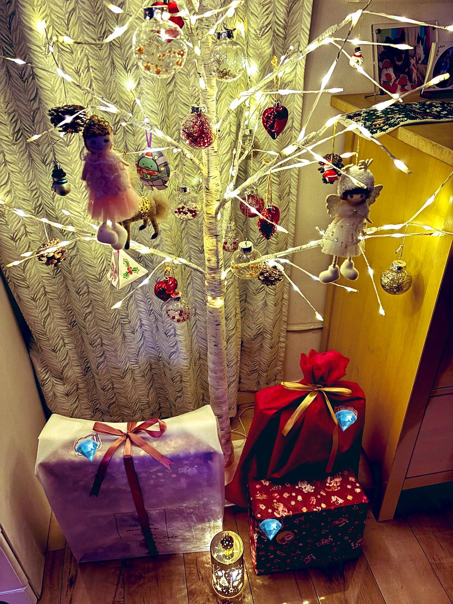 msh_Sattsu's tweet photo. みんな！ハッピーメリークリスマス🎄。
今年は年賀状を書こうと思います！ https://t.co/mebEa8Usx5