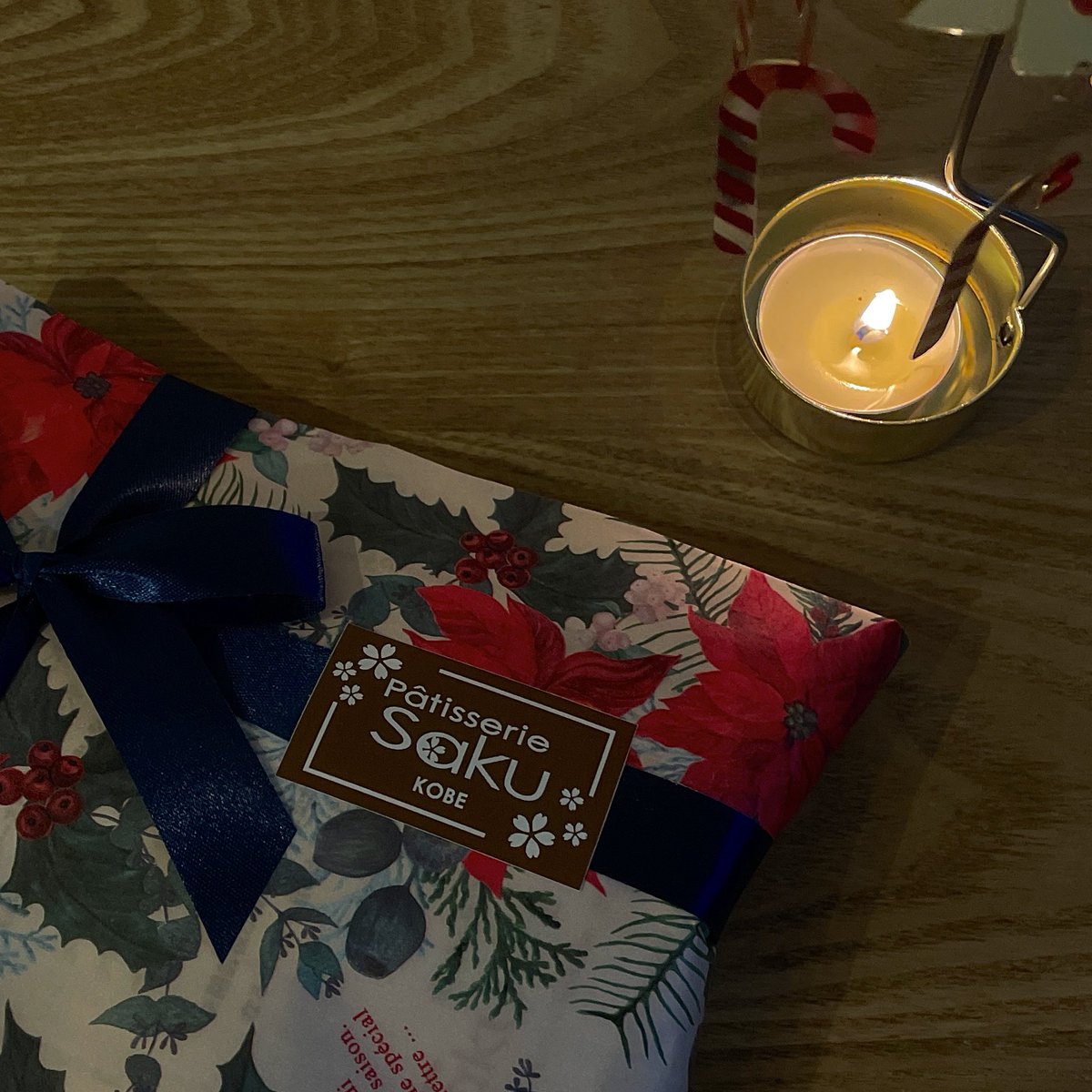 hou_2_'s tweet photo. 今年も激務クリスマスを乗り越えました𖤐  ̖́-
毎年楽しみにしているシャルさんのシュトーレン、やっぱり大好きで(*ˊᵕˋ*)
まだ少し残っているので大事にいただきます！ https://t.co/9yIHW8Qhh0