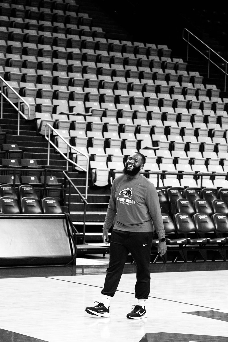 MD_Hoops1's tweet photo. 27! Thank you God for another 365. 🖤 https://t.co/irZQHj61b9