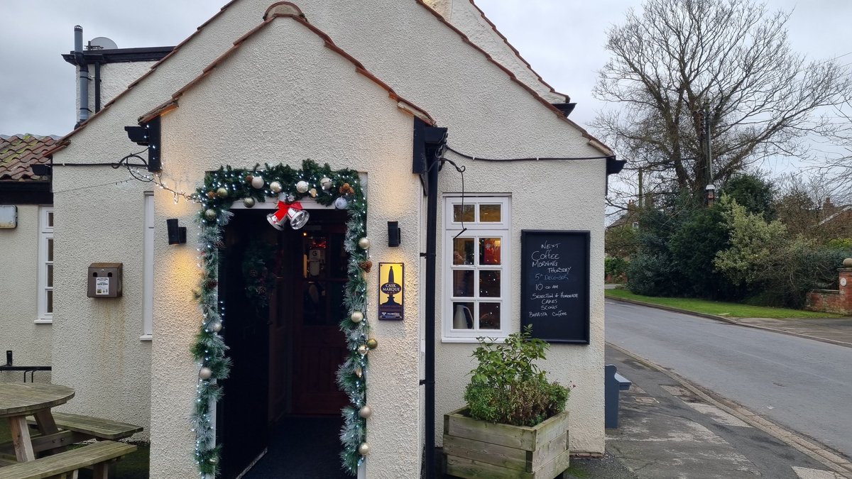 pinlu's tweet photo. An easy stroll in the village of Knapton after an excellent hearty roast duck Christmas lunch https://t.co/whyKWEC0bI