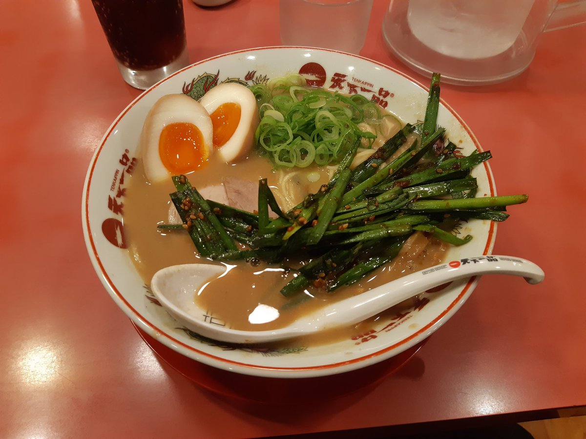 #クリスマスに全く関係ない画像載せてTLを荒らす 