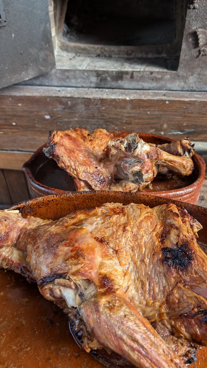 chaskisfacundo's tweet image. Feliz navidad a quien se la merezca