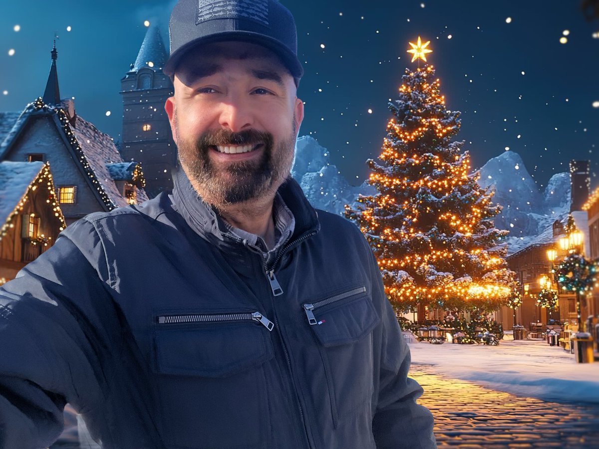 LeoRowe's tweet photo. Merry Christmas all! https://t.co/2CVVW5mGeq