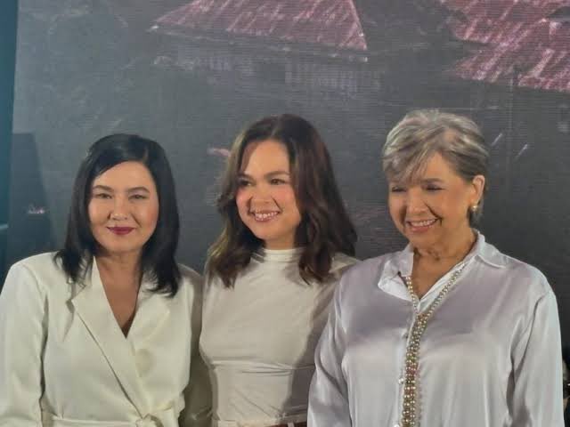 Auntie Selina tweet media