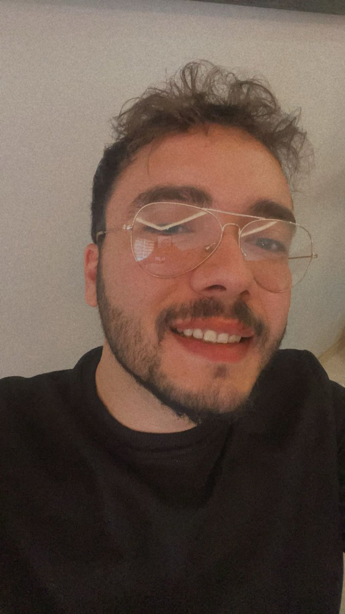 Can_Yuncu's tweet photo. Biraz görün geri silicem dkdkdk https://t.co/NFeofWAtv5