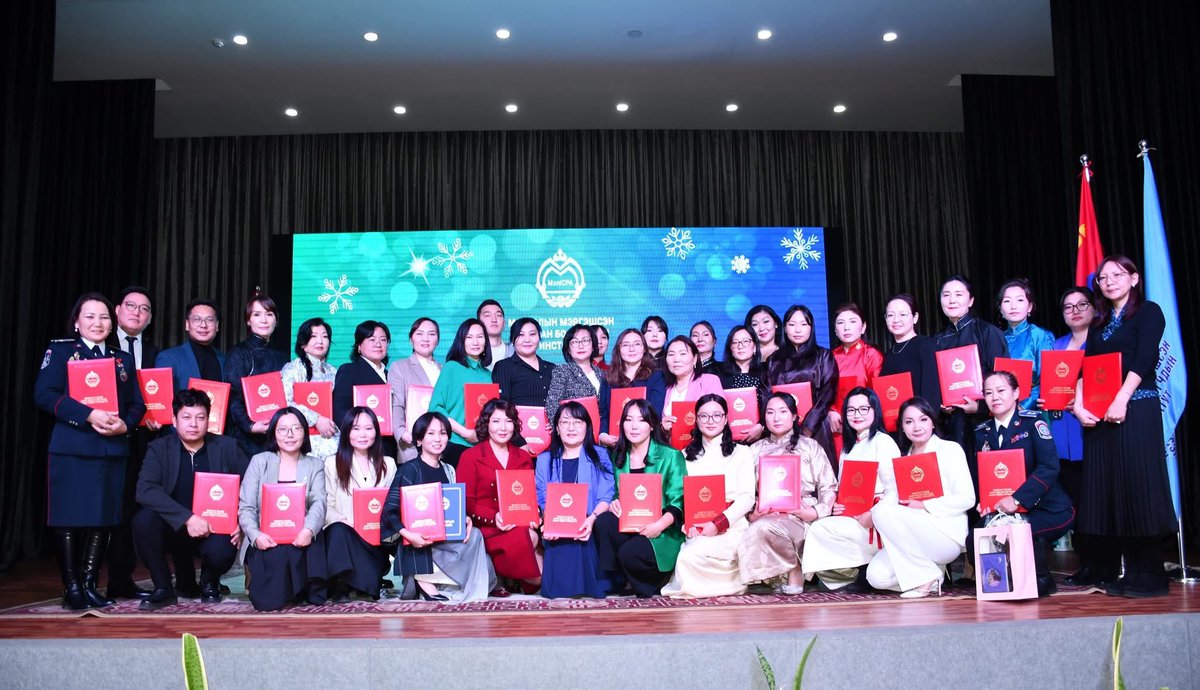 2024 оны сүүлийн хагас жилийн МНБ-ийн эрх олгох сургалт, шалгалтын үр дүнд 64  нягтлан бодогч “Монгол улсын мэргэшсэн нягтлан бодогч” болж,  мэргэжлийн ёс зүйг дээдлэж ажиллахаа батлан, тангараг өргөлөө.