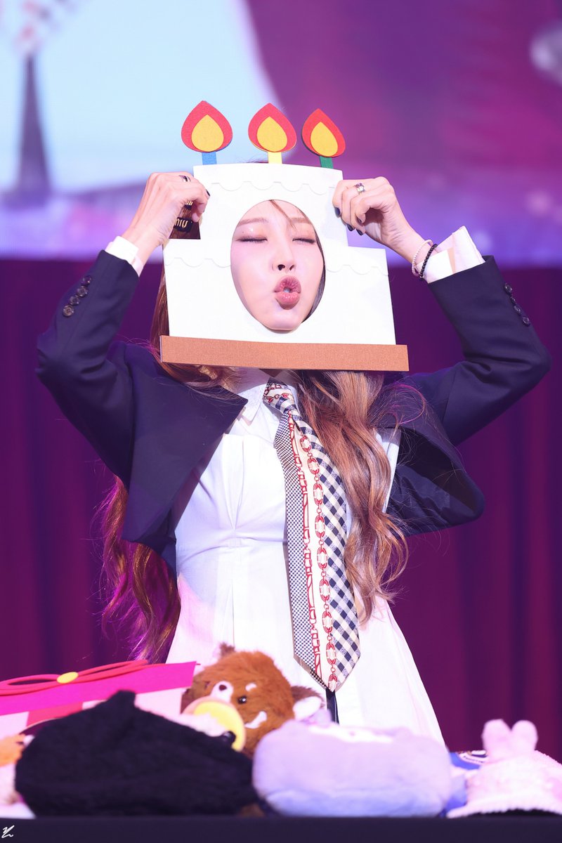 241222 The first anniversary of Moon Byul &amp; SHOOTING STAR 'Twinkle Twinkle' 문별 생일 팬미팅 1부 (3)

#마마무 #문별 #MAMAMOO #MOONBYUL