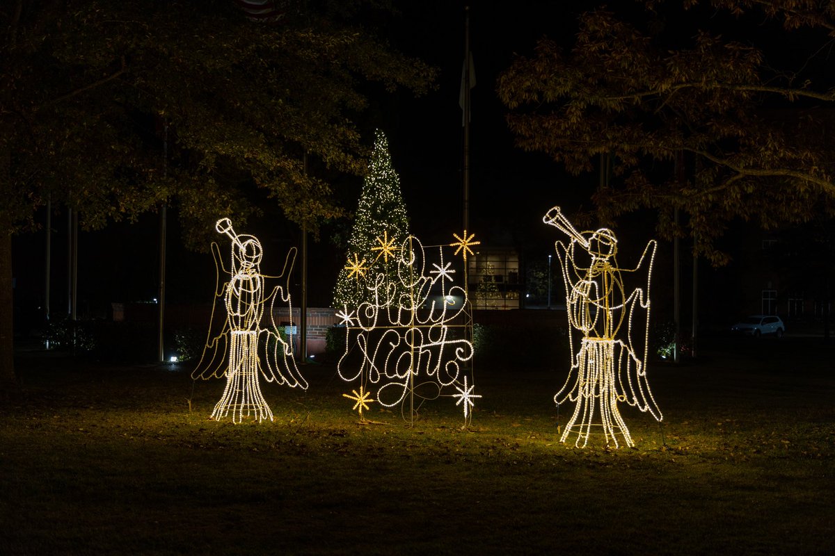 Merry Christmas from Ouachita! As you reflect on the meaning of today, we invite you to read Dr. Lewis Shepherd's Christmas chapel message. obu.edu/stories/blog/2…

We hope you have a wonderful day celebrating the birth of Christ with the people you love!
