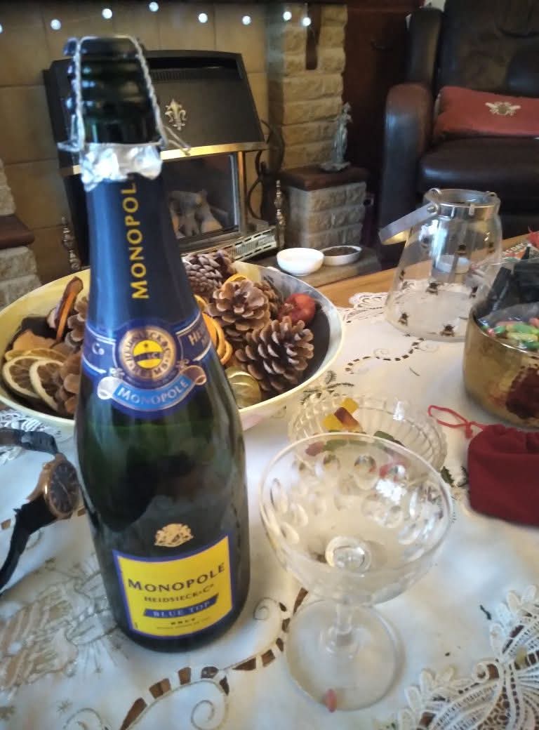 Time to chill . . . 
Wishing everyone a happy and peaceful Christmas.