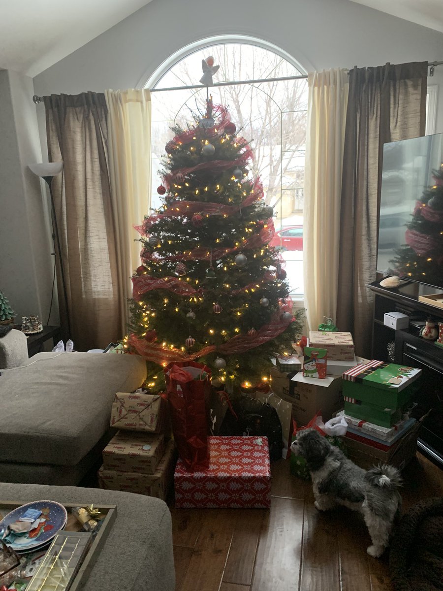 dcal25's tweet photo. Santa was here but unlike previous years it is after 9 and none of the boys are up yet @CalderLogan @KianCalder05 @evancalder05 @calds19 #MerryChristmas https://t.co/B4foEUVNfP
