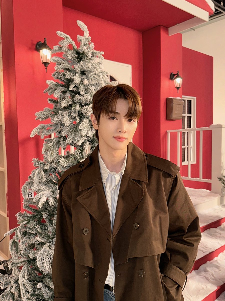 𝐋𝐢𝐚𝐦 𝐃. 蓝 tweet media
