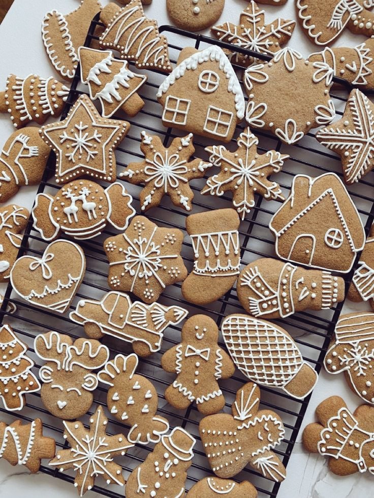 ⠀      

               𝐌𝐄𝐑𝐑𝐘 𝐂𝐇𝐑𝐈𝐒𝐓𝐌𝐀𝐒! ㅤ
     
 ‍ ‍ ‍ ᅠ ᅠ  ‍ ‍ ‍ ᅠ ᅠ  ‍ ‍ ‍ 🎄

   ⠀