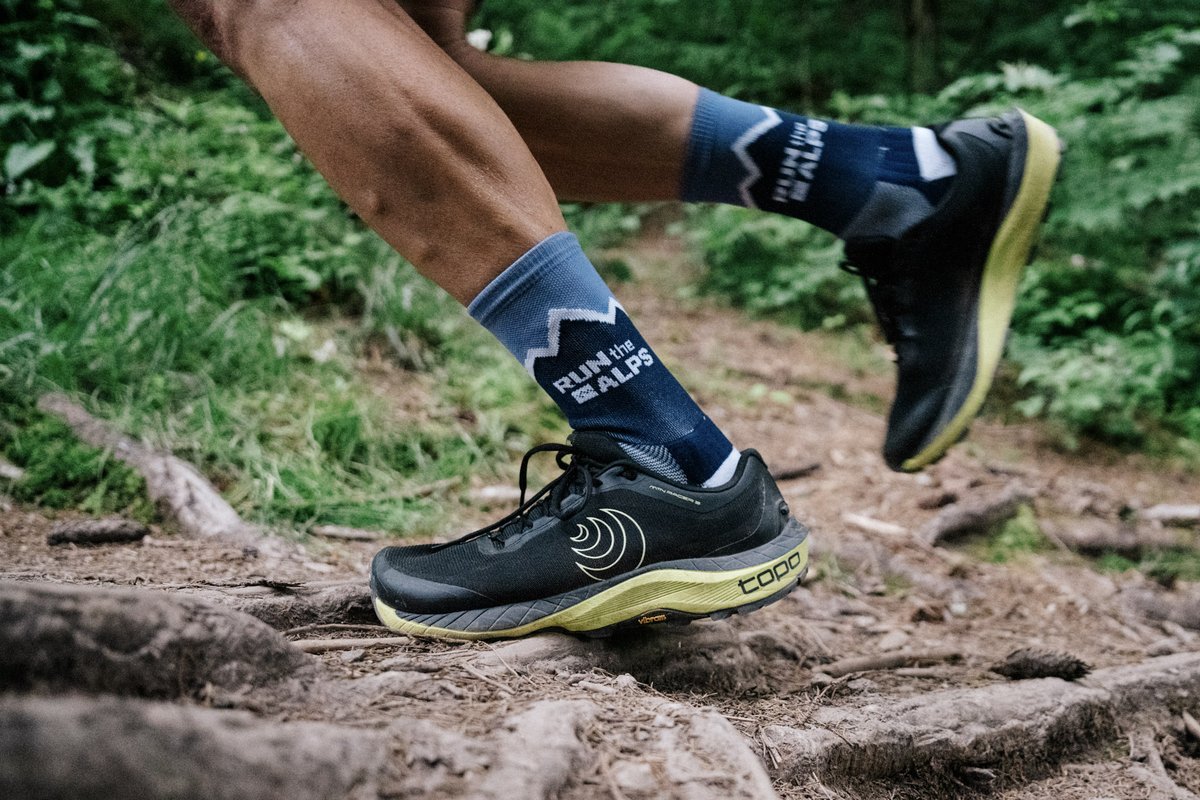 Happy Holidays and a giveaway from American Trail Running Association - mailchi.mp/trailrunner.co… <a href="/ATRAtrailrunner/">ATRA 🏃‍♂️ 🇺🇲 🏃</a>  <a href="/RunTheAlps/">Run the Alps</a>