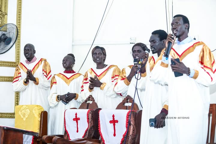 Bol_Malith_'s tweet photo. Today's message from Emeritus Archbishop &amp; Primate Dr. Daniel Deng Bul at Emmanuel Parish-Juba was repentance &amp; forgiveness so we live in harmony &amp; peace with one another as true Christians.
Readings;
Isaiah 9:2-7 
Luke 2:1:14.

Merry Christmas &amp; Happy New year friends &amp; family. https://t.co/NOWVOpg7PT
