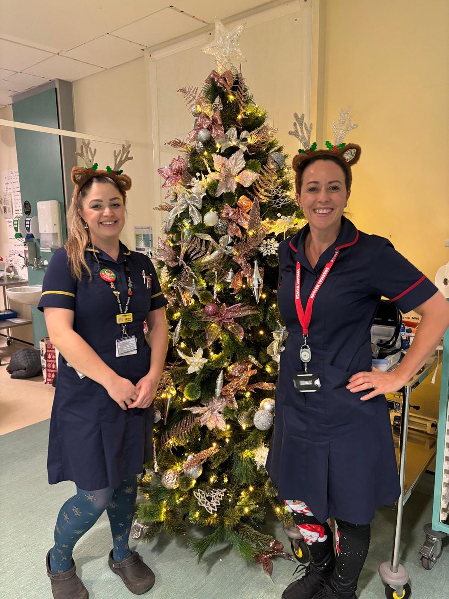Larissa Heard (@heardlarissa) on Twitter photo Merry Christmas from myself and <a href="/whittinghamTra/">Tracey Whittingham</a> πβ€οΈπ
π» Fab senior nurse shift for Christmas Day π
π»β€οΈπ <a href="/cathallen0709/">Catherine Allen</a> <a href="/Nickymetty/">Nicky Metcalfe</a> <a href="/UHP_NHS/">University Hospitals Plymouth NHS Trust</a> Merry Christmas from myself and <a href="/whittinghamTra/">Tracey Whittingham</a> πβ€οΈπ
π» Fab senior nurse shift for Christmas Day π
π»β€οΈπ <a href="/cathallen0709/">Catherine Allen</a> <a href="/Nickymetty/">Nicky Metcalfe</a> <a href="/UHP_NHS/">University Hospitals Plymouth NHS Trust</a>