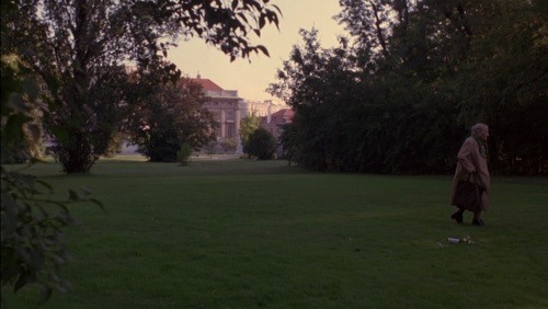 TheCinesthetic's tweet photo. before sunrise (1995) dir. richard linklater https://t.co/LfChhn2Iwg
