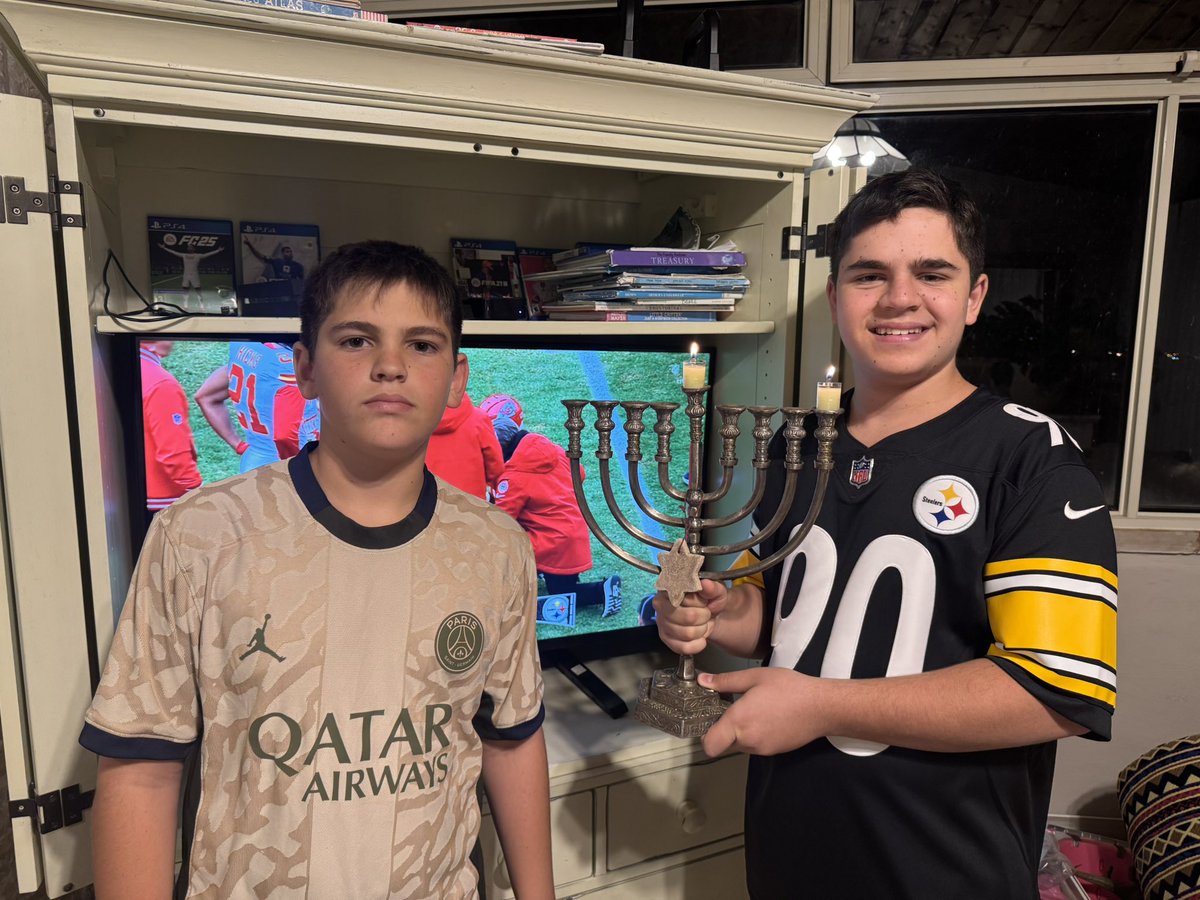 #NFLonNetfix
Live from Israel 🇮🇱
Supporting our Pittsburgh Steelers! 
Happy Hanukkah and Merry Christmas! 
<a href="/scotthanson/">Scott Hanson</a>
<a href="/drewbrees/">Drew Brees</a>