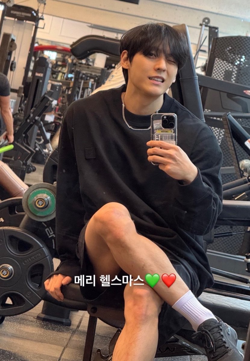LUXURERP's tweet photo. ᅠᅠ  ⠀ ⠀
⠀ ⠀⠀    𝐈𝐍𝐒𝐓𝐀𝐆𝐑𝐀𝐌  𝐔𝐏𝐃𝐀𝐓𝐄 
⠀     ﹫ʟᴜxᴜʀᴇʀᴘ  •  𝟣 ᴍɪɴᴜᴛᴇ ᴀɢᴏ.

               Merry Christmas 💚♥️
⠀⠀⠀ https://t.co/JQIGBXfc1n