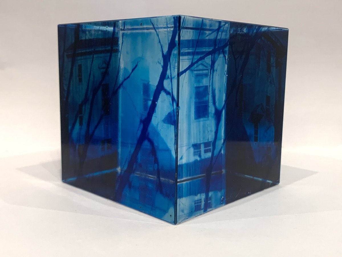 inspired by the japanese phrase, “mono no aware”

“a sensitivity to the ephemera”