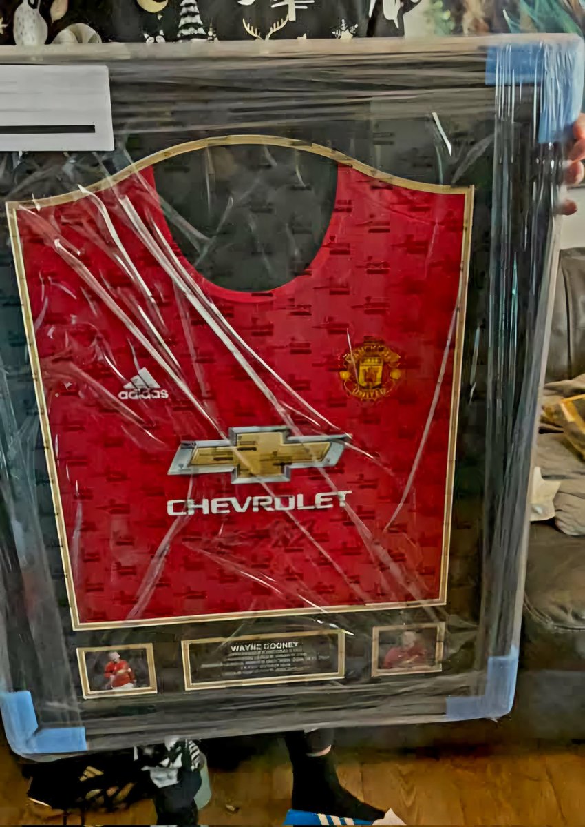 katy lever tweet media