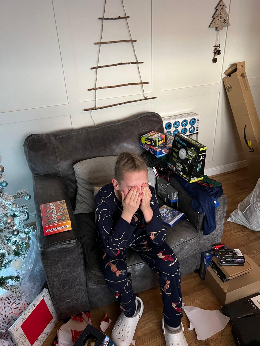 katy lever tweet media