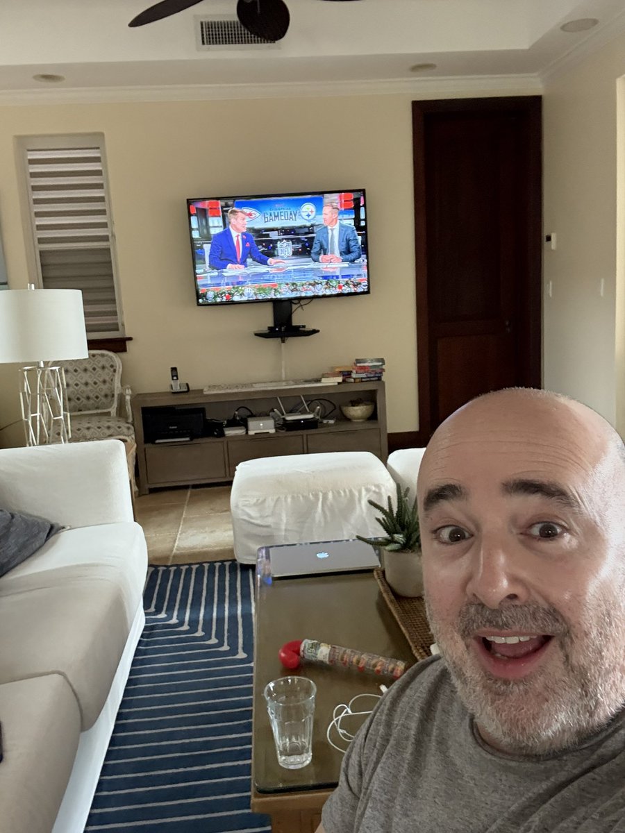 Watching <a href="/NFL/">NFL</a> in Turks and Caicos and loving <a href="/ScottHanson/">Scott Hanson</a> <a href="/drewbrees/">Drew Brees</a> and the awesome <a href="/netflix/">Netflix</a> production ! #nfl #NFLonNetflix #KCvsPIT