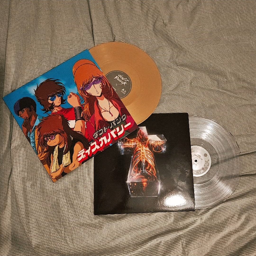 Jules_Bsc's tweet photo. Les vinyles de Noël 🤌 https://t.co/KM290nsrK0
