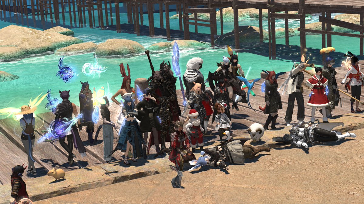 LucilleFFXIV's tweet photo. Cleared the Chaotic Cloud of Darkness on day one yesterday! Was a blast, we grouped up for a shot with the alliances once we were done :) #FFXIV https://t.co/kbv9bMOuWB
