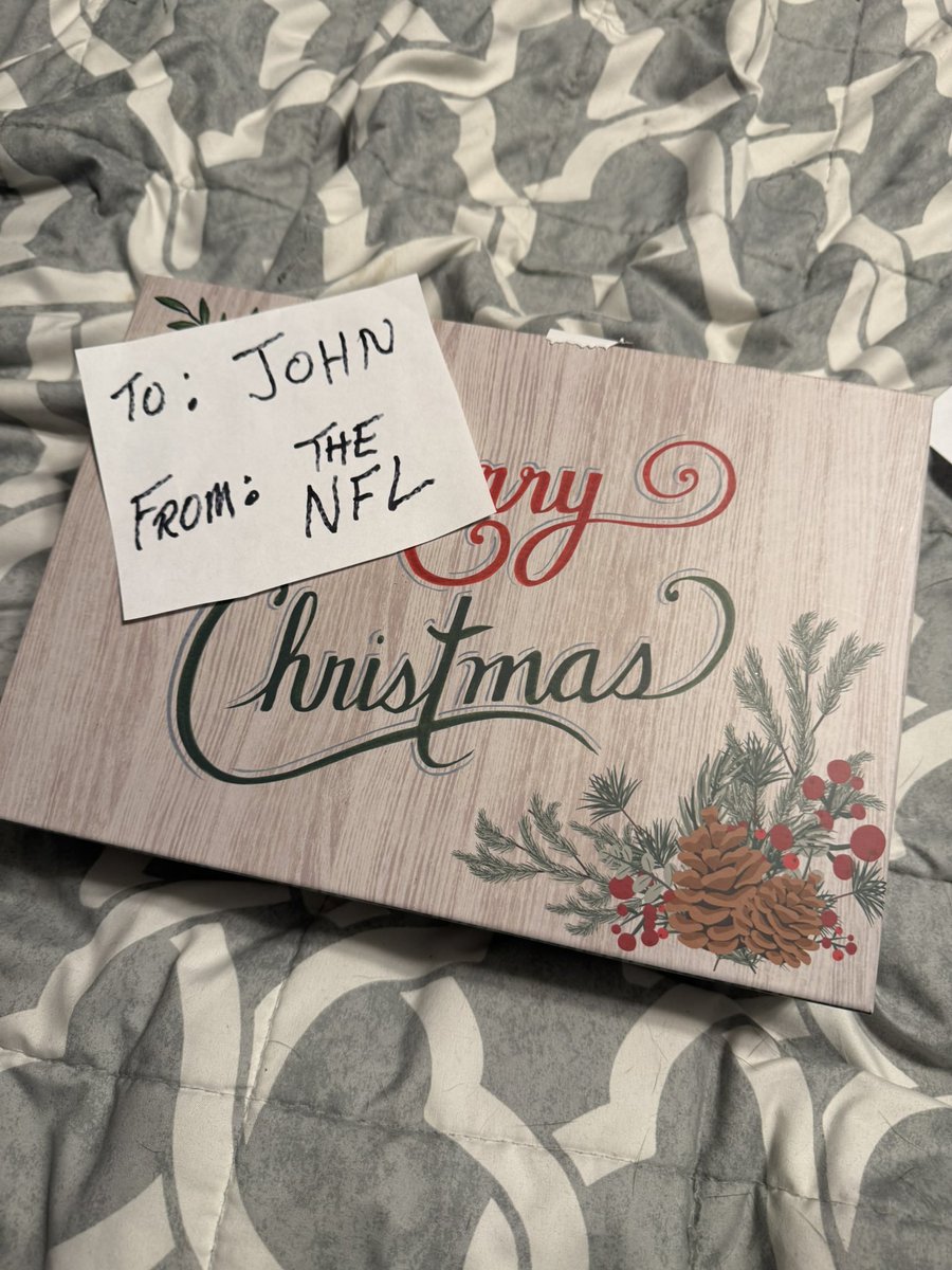 vikingfan226's tweet image. I got this present today, but I think it’s for Viking fans everywhere, we got this !!