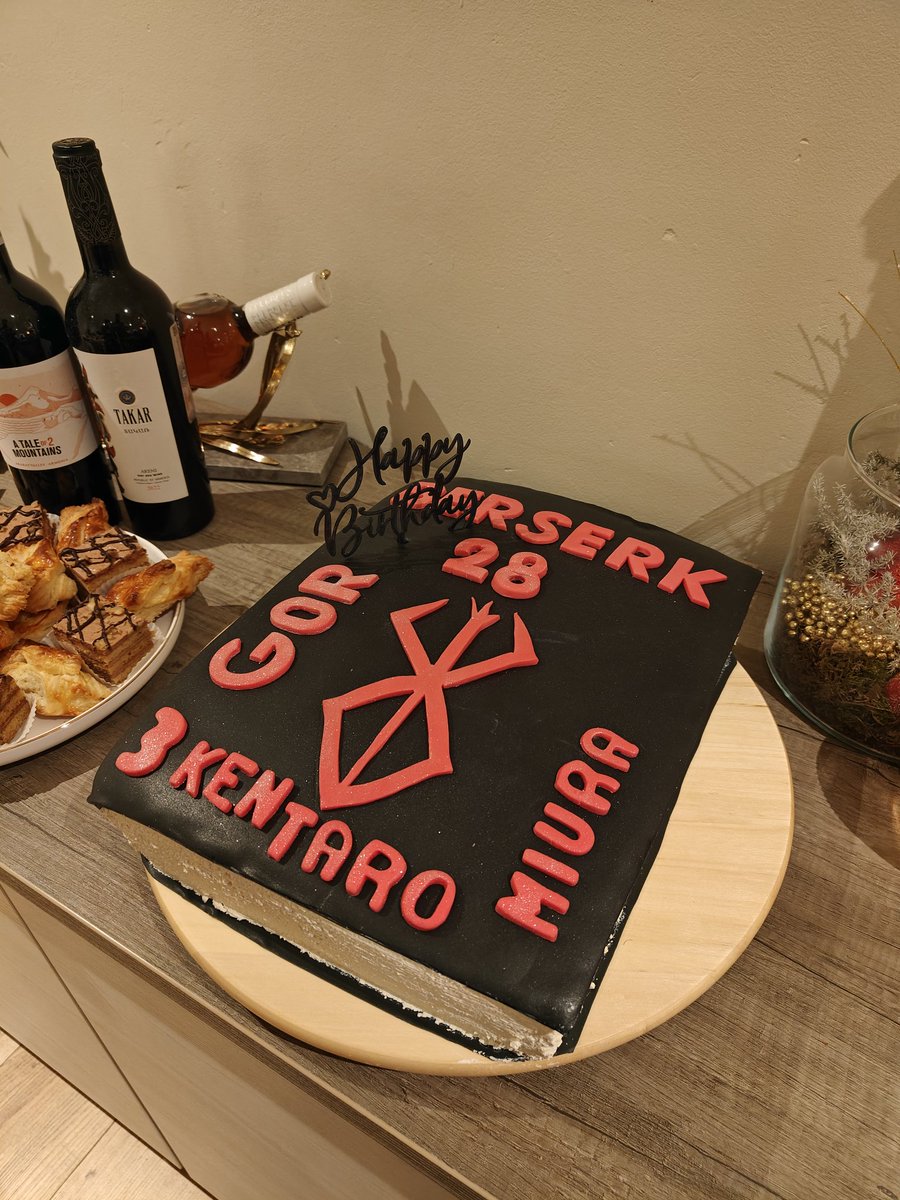 Gotto flex the birthday cake for a sec