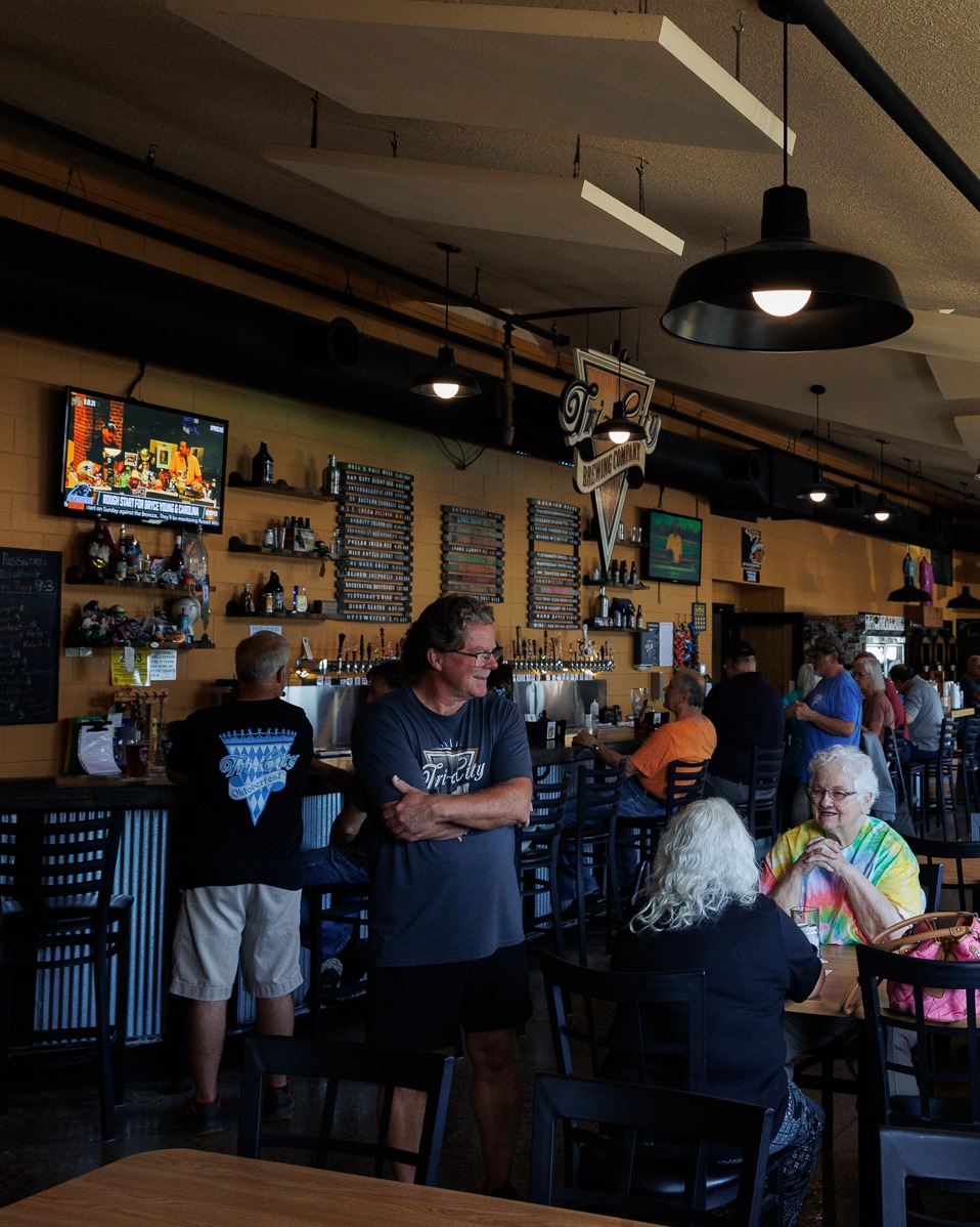 TriCityBrewing's tweet image. 🎄We hope you have a Merry Christmas from your hometown brewery! ❄️ 

#tricitybrewing #craftbeer #michiganmade