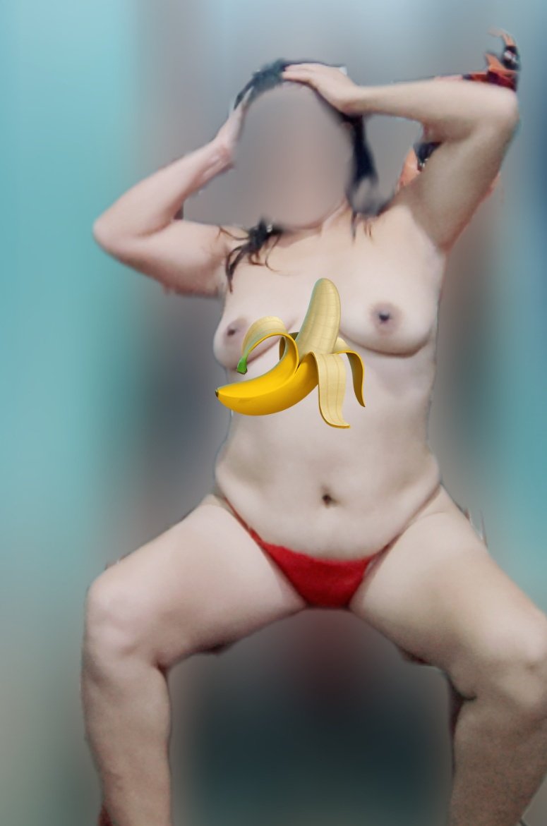 Que esta Navidad sea tan ardiente y apasionada como los deseos que trae. ¡Que tengas un día morboso y sexy lleno de fuego y encanto!
FelizNavidad