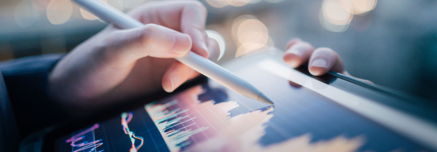 As financial services organizations continue their #HybridCloud migration, they quickly find that running legacy systems is more and more difficult. See why app modernization is vital going forward. dy.si/HM3hx62