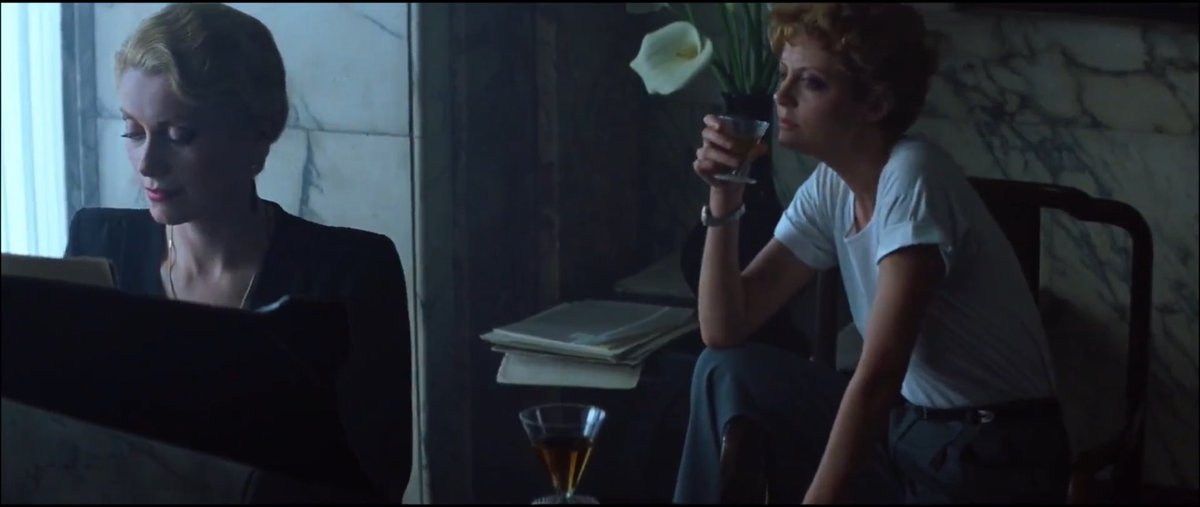 bitchiestleek's tweet photo. i just think that susan sarandon https://t.co/3V3C2xGUz3