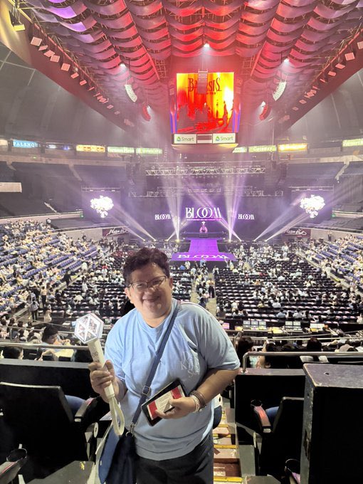 bmariaerigom's tweet photo. It’s my EXO-L mom’s birthday & I’m so proud of having her as a mother and mentor who introduced EXO to me because of how much these beautiful boys helped her get through life’s ups and downs @weareoneEXO 

I am so happy to share with you that she saw 5/9 of EXO since EXO one by one started & I really am praying to have more memories with her and EXO 🤍

Thank you to my moots who brought joy to my mother’s heart whenever you were able to meet her. I promise you that she won’t stop talking about each one of you every day

I love you, my dearest mama 🌸